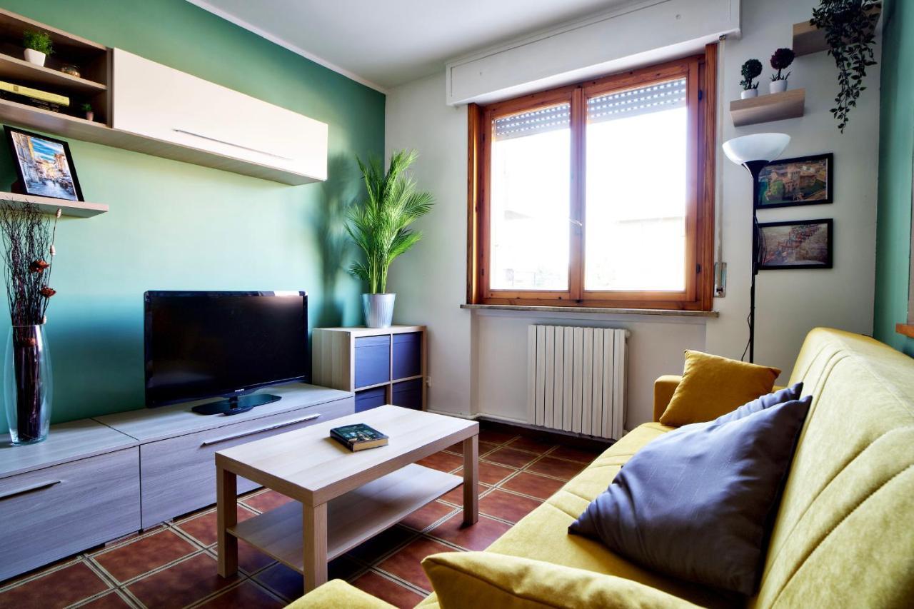Casa Zoe Apartment Free Parking,Self Check In & Free Wi Fi بارما المظهر الخارجي الصورة