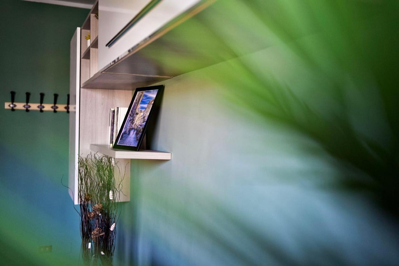 Casa Zoe Apartment Free Parking,Self Check In & Free Wi Fi بارما المظهر الخارجي الصورة